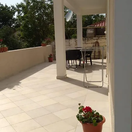 Vila Milka Apartment Starigrad Paklenica
